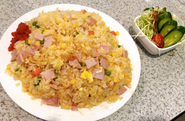 豊岡グルメ・喫茶店「リンド」の焼き飯【大】がものすごい!